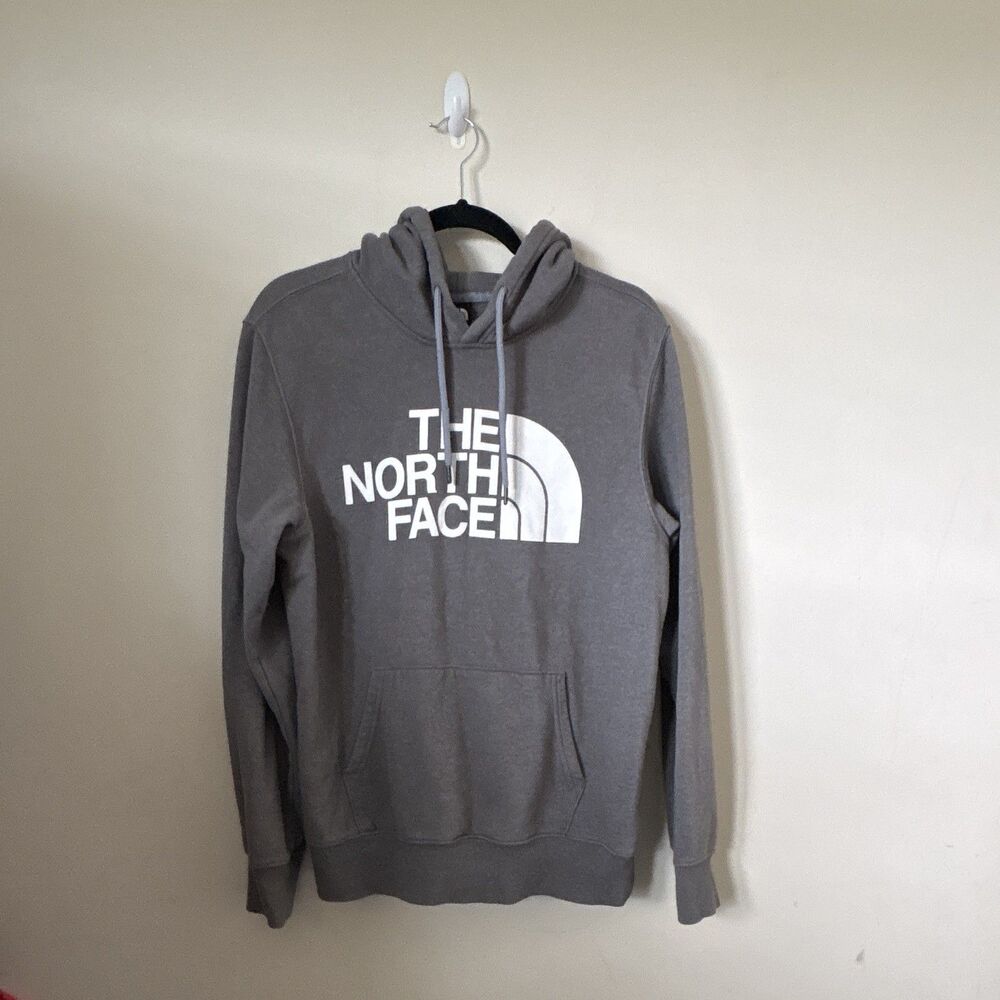 The North Face Men’s Gray Pullover Hoodie M Logo Graphic Print Pockets